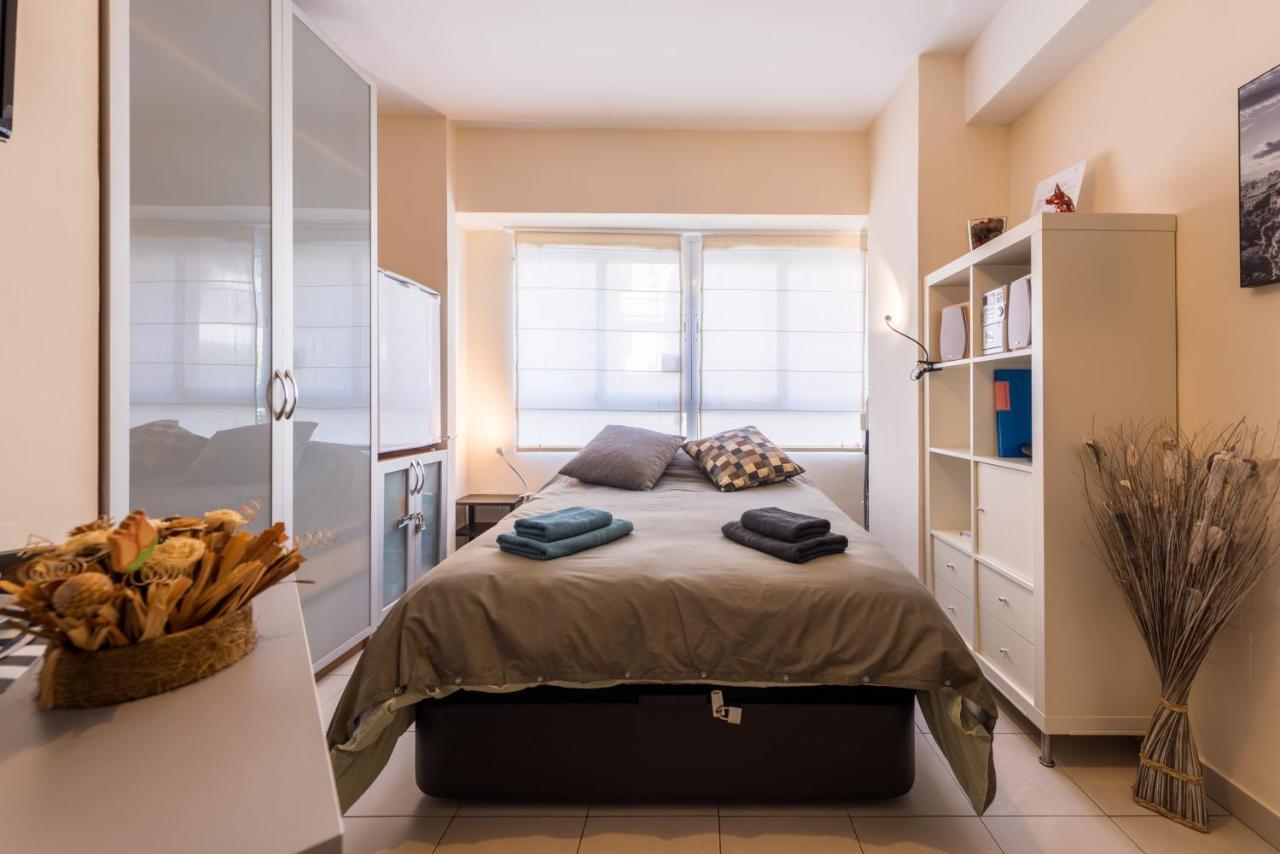 La Casita Malagueta Daire Málaga Dış mekan fotoğraf