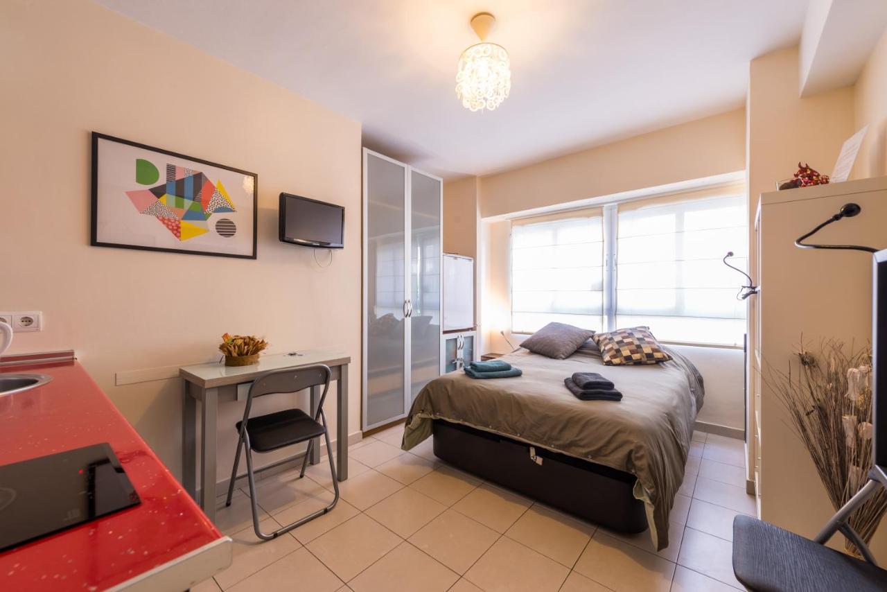 La Casita Malagueta Daire Málaga Dış mekan fotoğraf