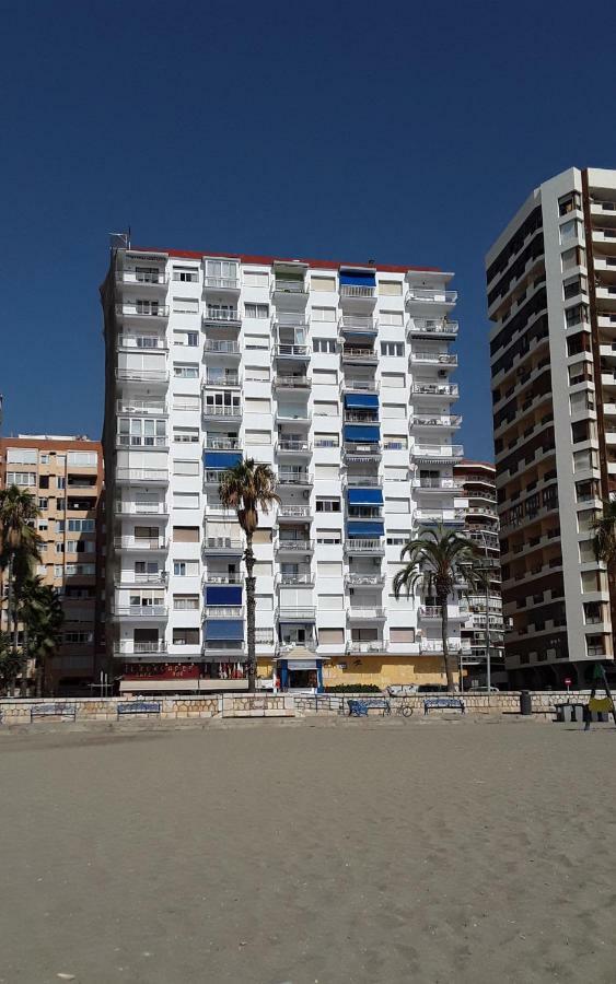 La Casita Malagueta Daire Málaga Dış mekan fotoğraf